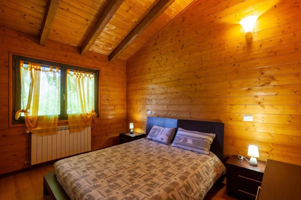 Villaggio Anemone - Chalet Anemone Capanne di Sillano Italia